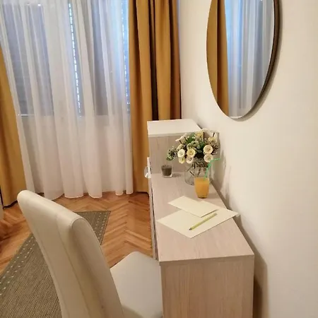 Apartment Ljiljana